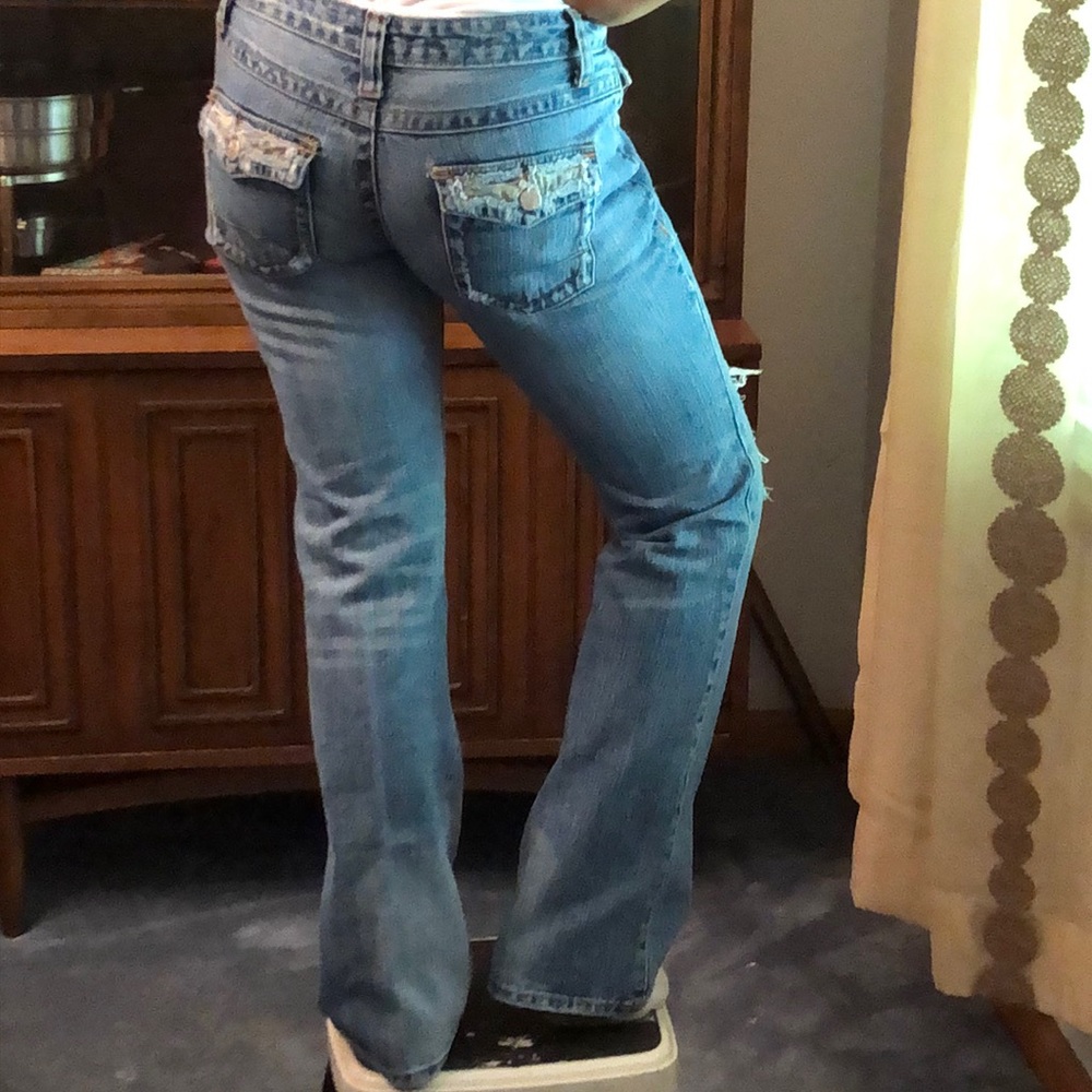 Distressed Jeans Sz 7 - Picture 2 of 3